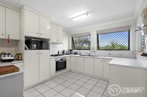 Property photo of 37 Akama Road Durack QLD 4077