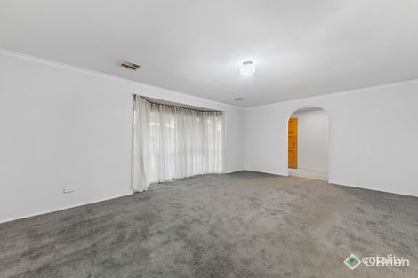 Property photo of 62 Waverley Park Drive Cranbourne North VIC 3977