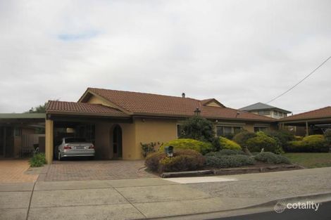 38 Woodstock Dr, Gladstone Park, VIC 3043