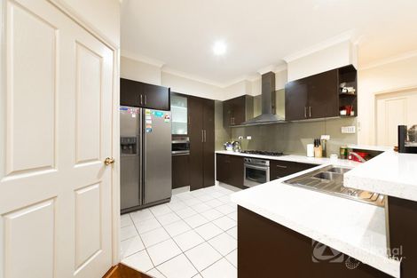 Property photo of 6 Crestwood Lane Craigieburn VIC 3064