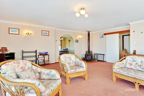 Property photo of 18 Tanderra Place South Yunderup WA 6208