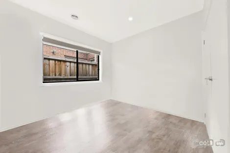 Property photo of 18 Degraves Street Mickleham VIC 3064