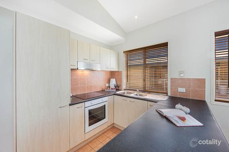 Property photo of 9/26 Yamboyna Street Manly QLD 4179