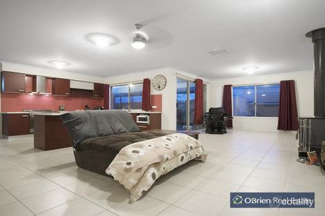 Property photo of 16 Iriswells Close Tooradin VIC 3980