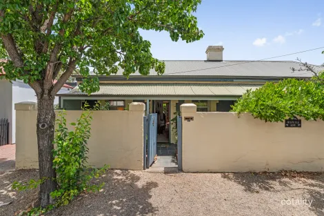 Property photo of 4 Rodger Avenue Leabrook SA 5068