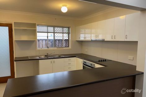 Property photo of 32 Chainey Avenue Miami QLD 4220