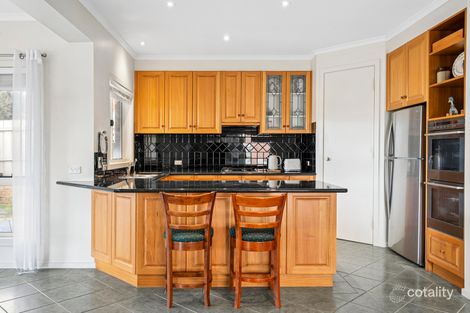 Property photo of 5 Galloway Court Highton VIC 3216