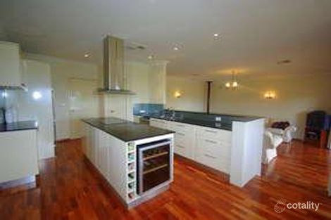 Property photo of 30 Whistlepipe Court Forrestfield WA 6058