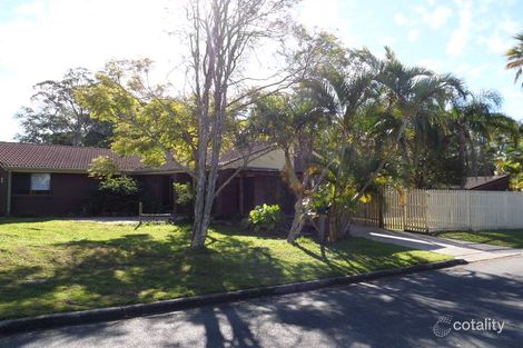 Property photo of 2 Chestnut Crescent Victoria Point QLD 4165
