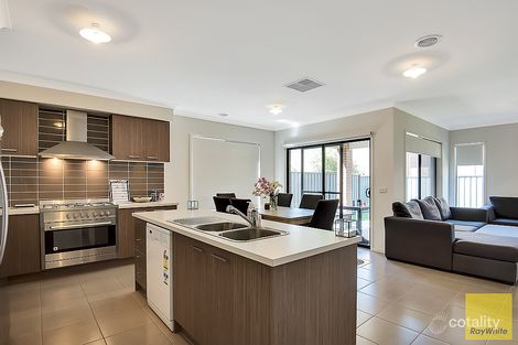 Property photo of 32 Monet Drive Truganina VIC 3029