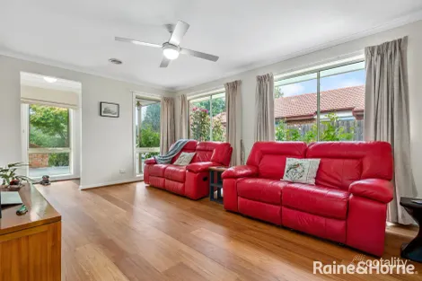 Property photo of 34 The Boulevard Gisborne VIC 3437