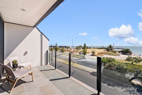 Property photo of 4/25-27 Marine Parade St Kilda VIC 3182