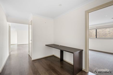 Property photo of 18 Blakewater Crescent Weir Views VIC 3338