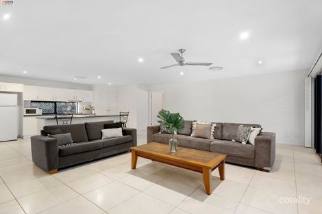 Property photo of 5 Mac Close Oxenford QLD 4210