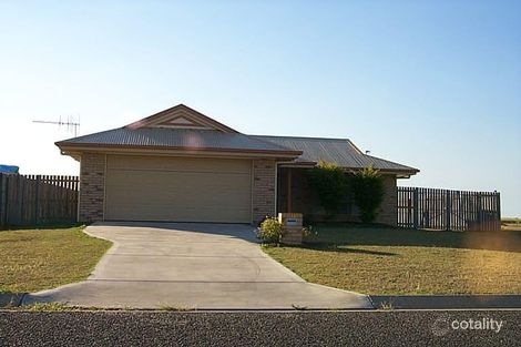 11 The Strand W, Thabeban, QLD 4670