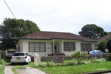 12 Woods Ave, Woonona, NSW 2517