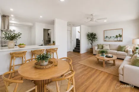 2/2-4 Beacon Ct, Sunrise Beach, QLD 4567