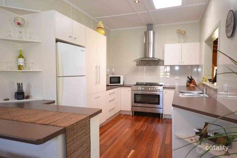 26 Alamein St, Svensson Heights, QLD 4670