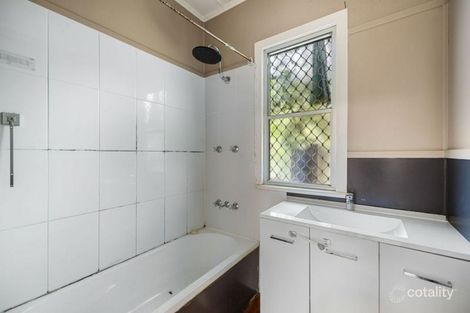 Property photo of 15 Weetwood Street Newtown QLD 4350