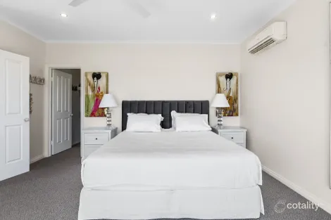 Property photo of 16 Flinders Grove Island Beach SA 5222