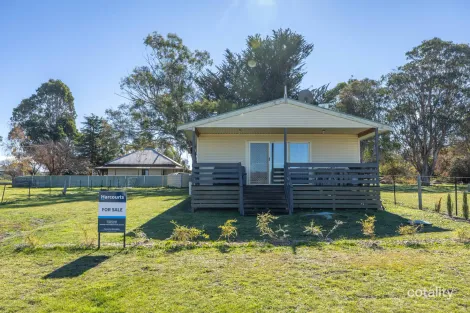 51 Foster St, Benambra, VIC 3900