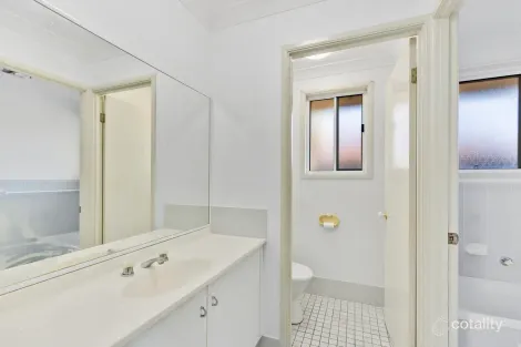 Property photo of 8 Blueridge Drive Blue Haven NSW 2262