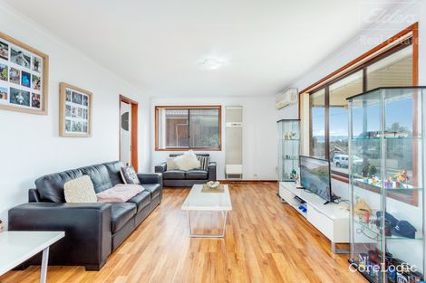 Property photo of 11 Sassafras Crescent Karabar NSW 2620