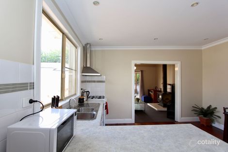 Property photo of 18 Cross Street Bathurst NSW 2795