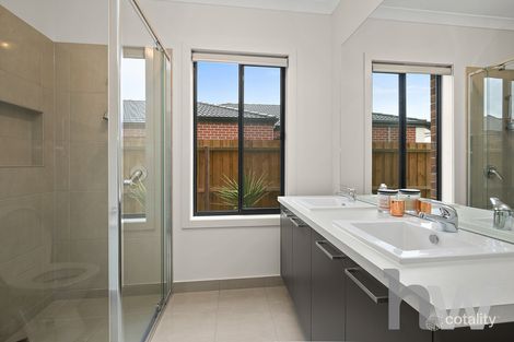 Property photo of 10 Petkell Parade Grovedale VIC 3216