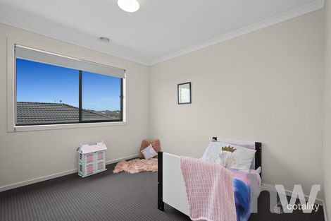 Property photo of 10 Petkell Parade Grovedale VIC 3216