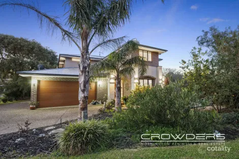 Property photo of 28 Whitehead Street Blairgowrie VIC 3942