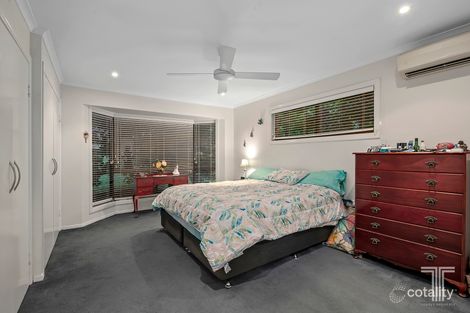 Property photo of 68 Cadogan Street Carindale QLD 4152