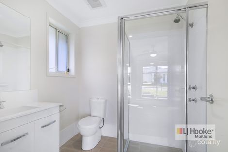 Property photo of 4 Quintero Close Heddon Greta NSW 2321