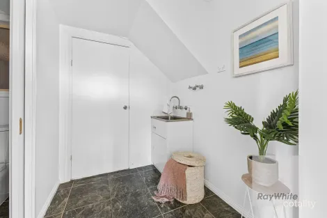 Property photo of 20 Columbia Circuit Broadmeadows VIC 3047