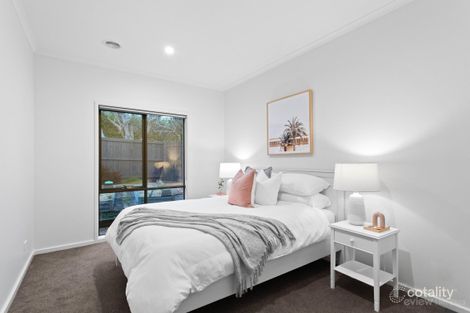 Property photo of 2/11 Petrel Close Mount Eliza VIC 3930