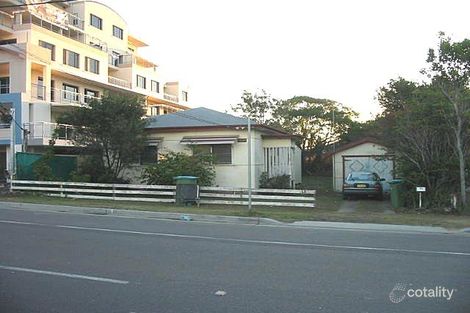 13 Torrens Ave, The Entrance, NSW 2261