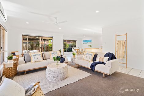 Property photo of 11 Silver Glade Drive Elanora QLD 4221