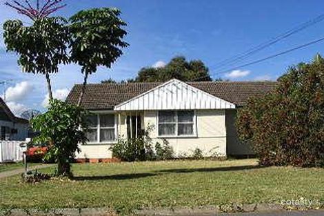 Property photo of 40 Crosby Crescent Fairfield NSW 2165