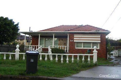 Property photo of 30 Lynwen Crescent Banksia NSW 2216
