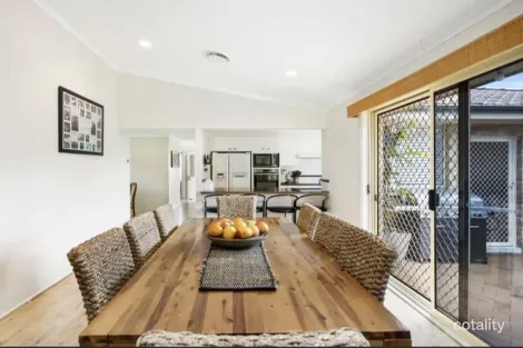 Property photo of 19 Carmel Crescent Kariong NSW 2250