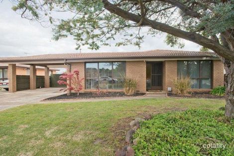 18 Grenville Pl, Melton West, VIC 3337