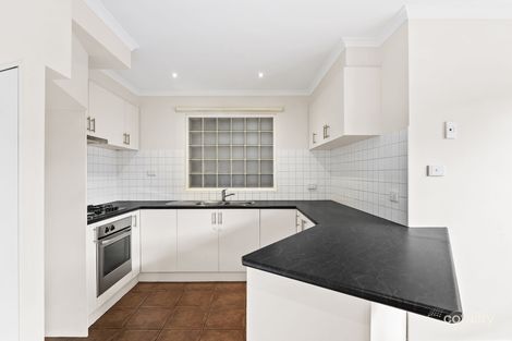 2/26 Thorpe St, Newport, VIC 3015