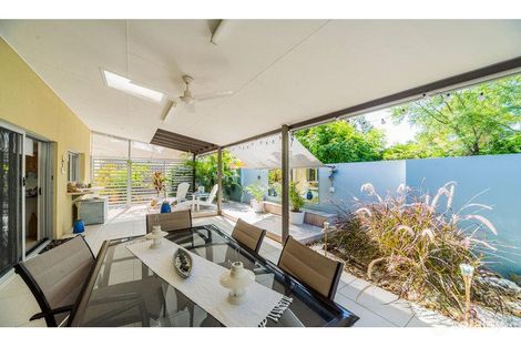 Property photo of 8/411 Oxley Drive Runaway Bay QLD 4216