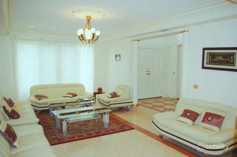 Property photo of 62 Daniel Solander Drive Endeavour Hills VIC 3802