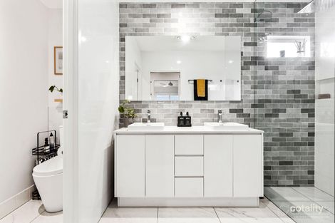 Property photo of 21-23 Warren Court Logan Village QLD 4207