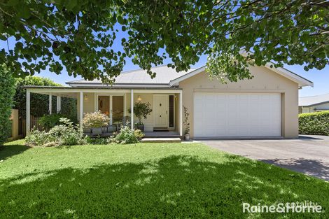 Property photo of 32 Banool Circuit Bomaderry NSW 2541