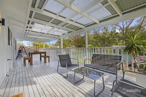 Property photo of 36 Marlborough Place Berkeley Vale NSW 2261