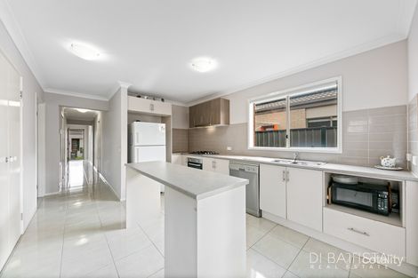 Property photo of 22 Bradshaw Avenue Craigieburn VIC 3064