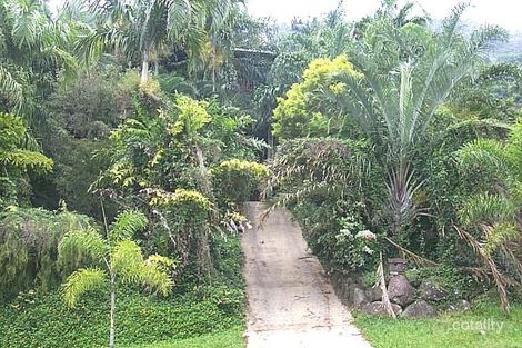 25 Minerva Ave, Mooroobool, QLD 4870