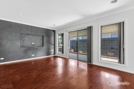Property photo of 2/13 Dixon Avenue Werribee VIC 3030